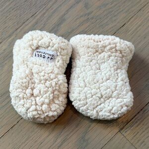 JJ Cole Cream Sherpa Mittens
